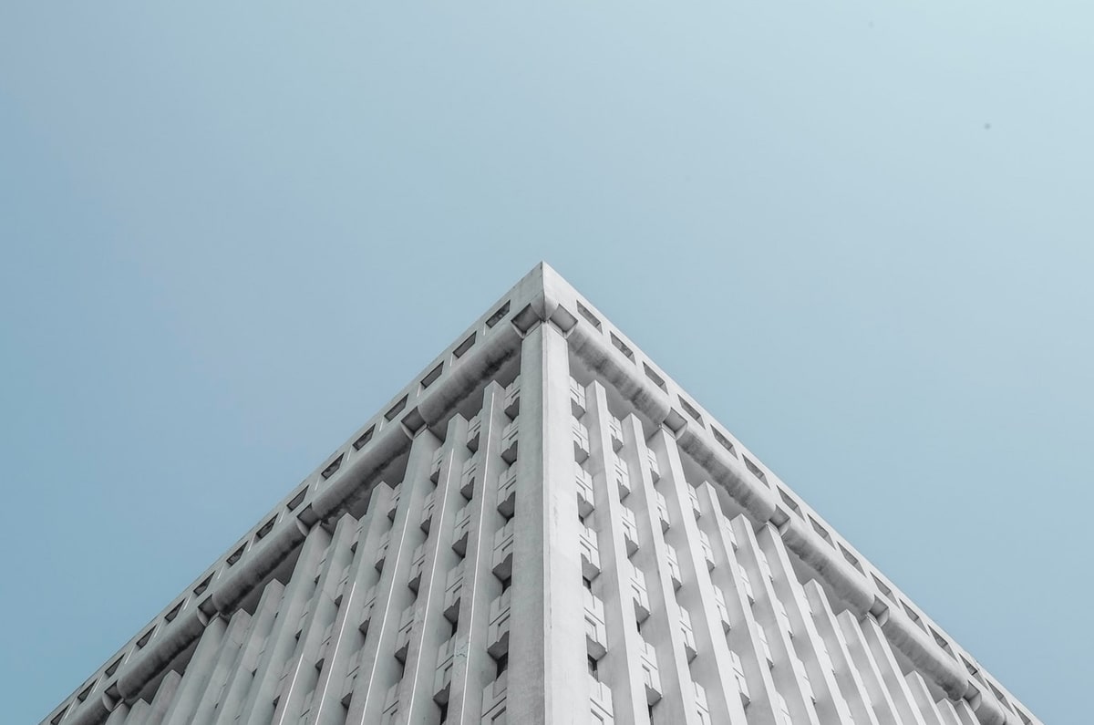 一个小细节讲明白：看懂流程漏洞，你就明白为什么看似无辜的人最难受